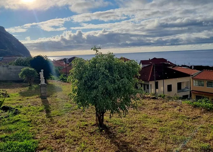 Blissful Haven Villa Porto Moniz